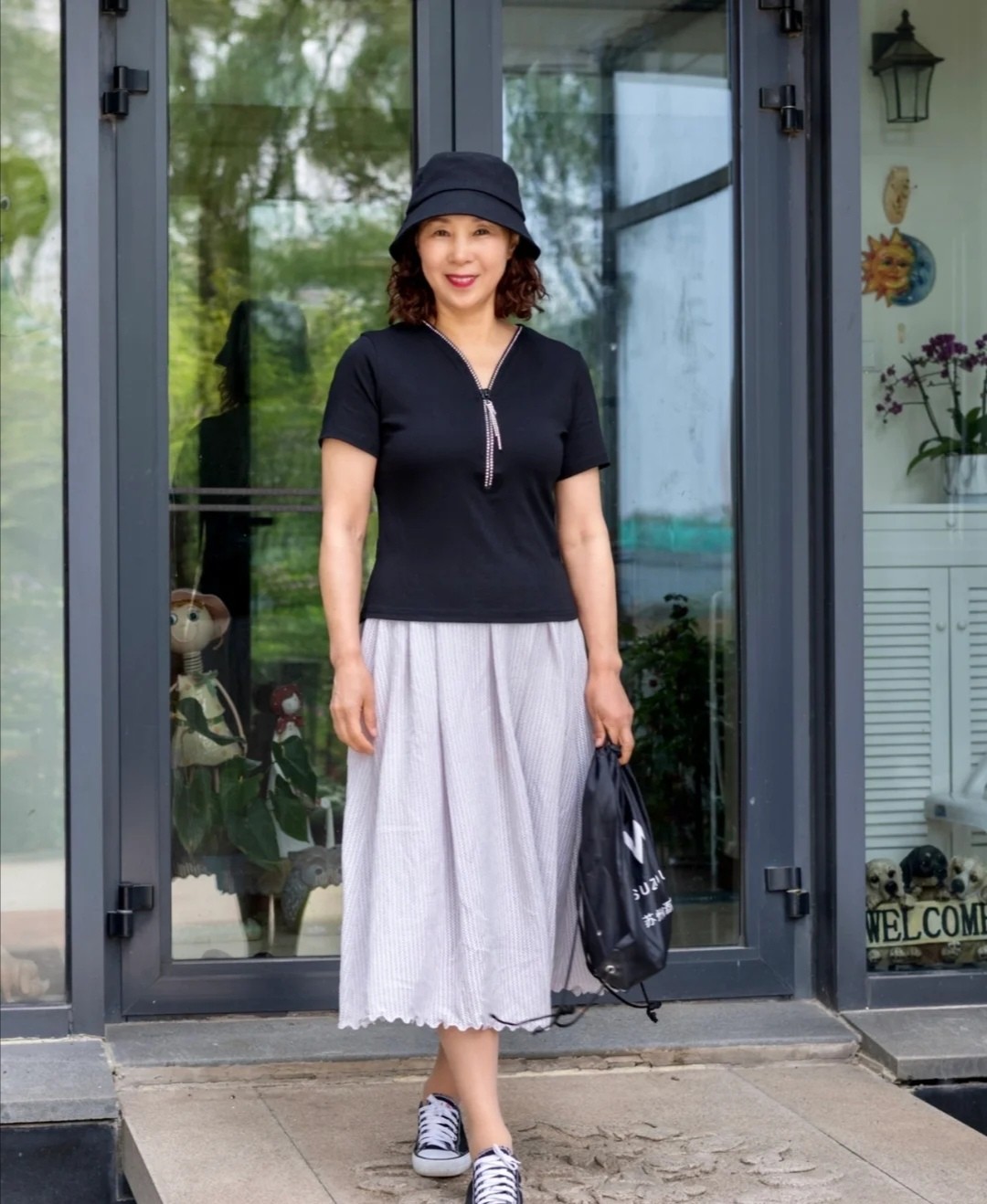 千金难买老来瘦?这位60岁 的阿姨身材微胖,凭穿搭穿出优雅气质