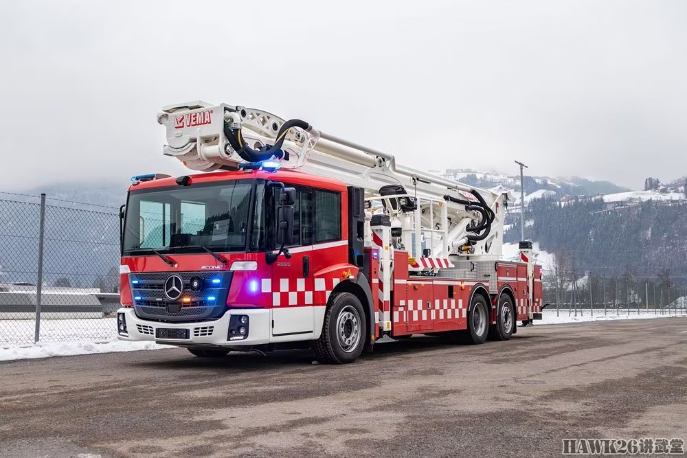 奥地利安普公司改装的登高平台消防车 45米液压桅杆 乌克兰订购