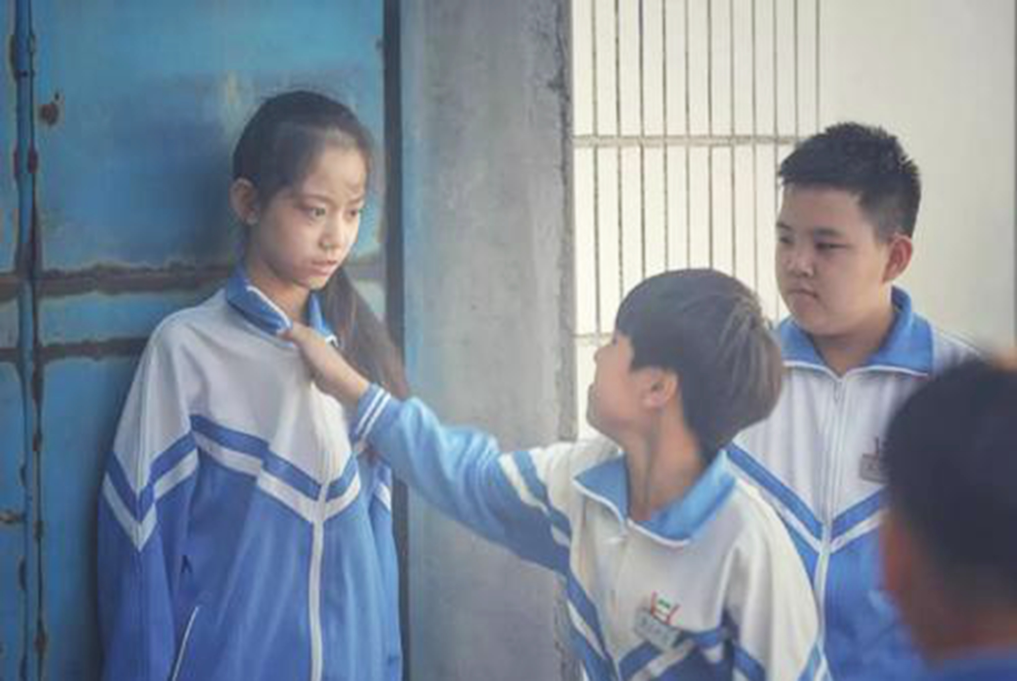 愤怒!安徽歙县女生在厕所遭多人殴打,校园霸凌为何屡禁不止?