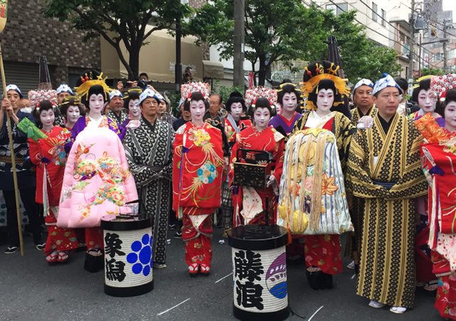 日本风俗业为何如此繁荣?从业者超过30万