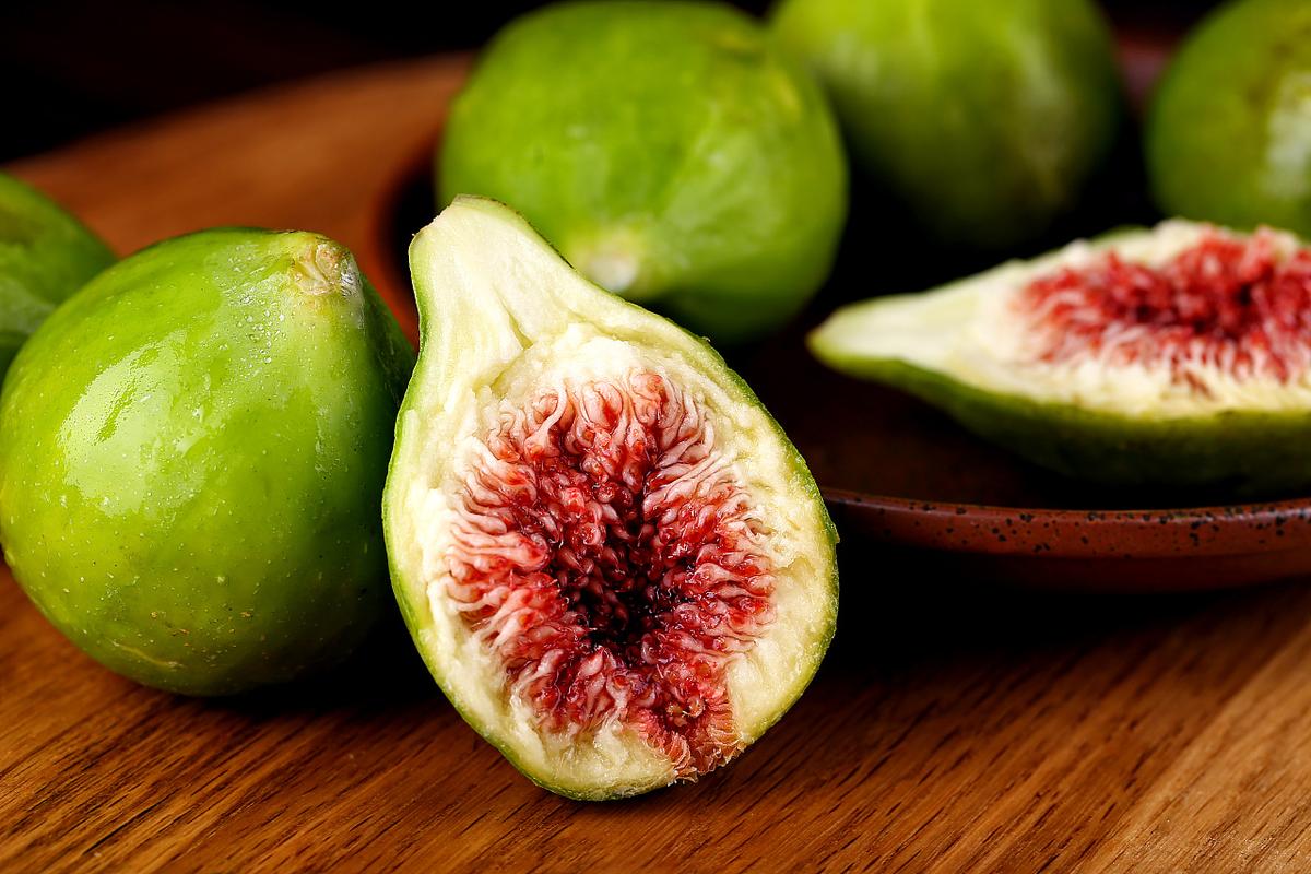 无花果中的良种"波姬红",种植当年结果,亩产收益很高!