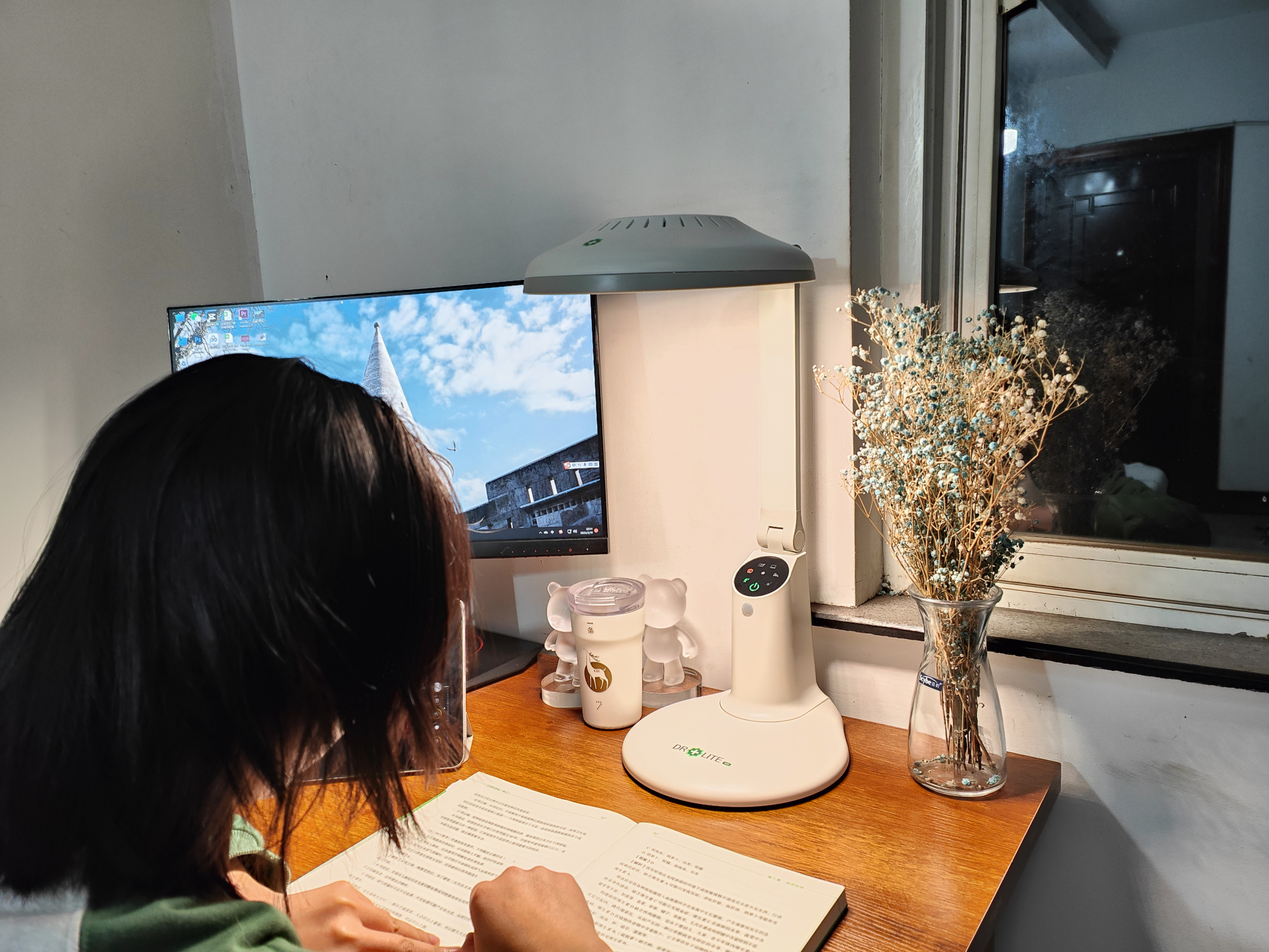 5000元的台灯能带来怎样的光？NIR红光原来这么不简单，学到了