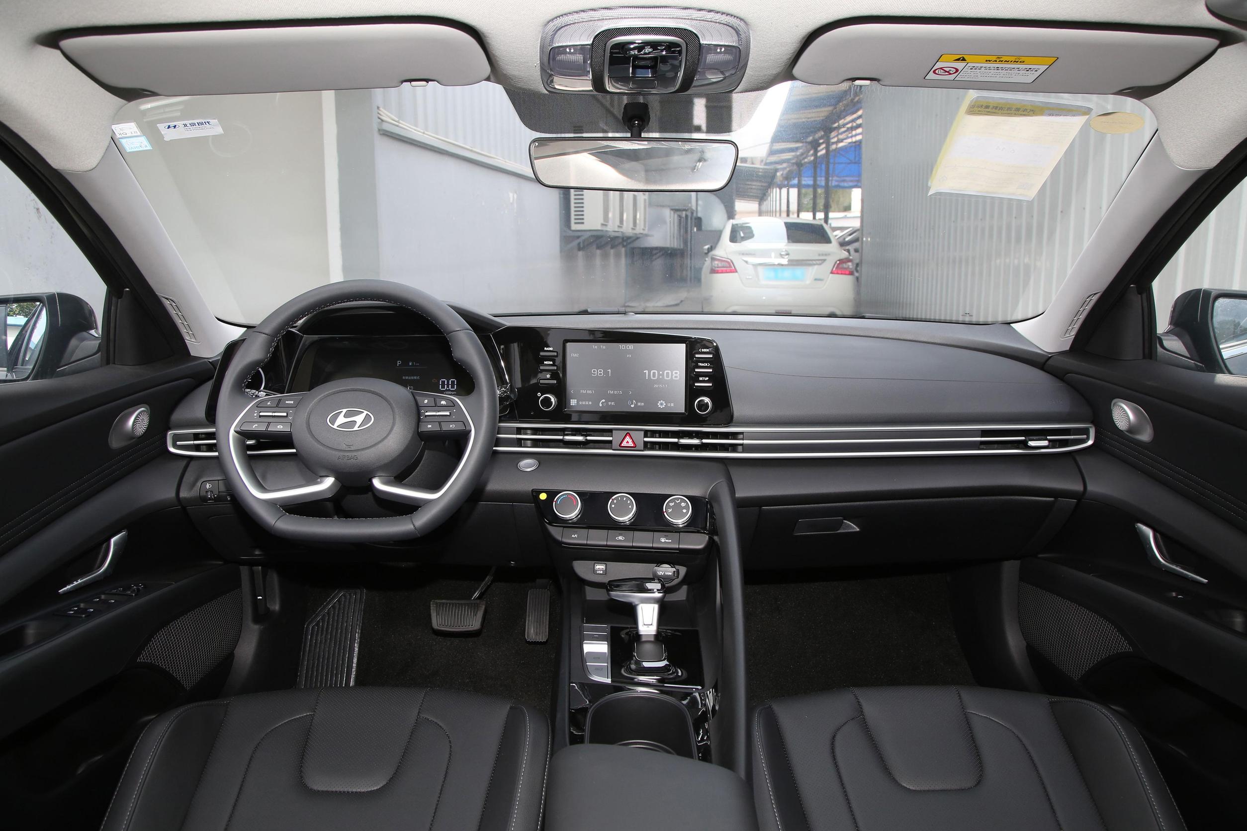 代步选它就没错,舒适大空间,带你了解现代伊兰特