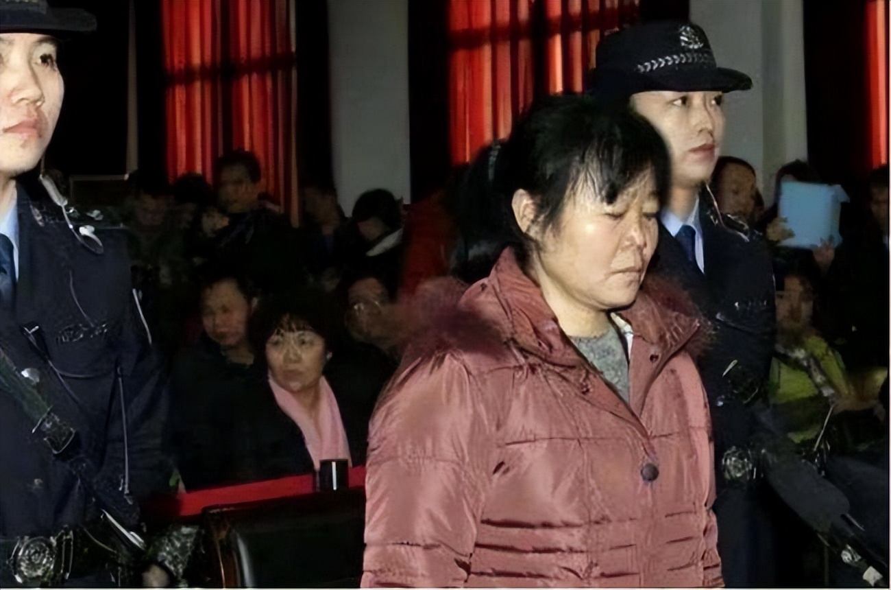 2013年陕西张素霞,贩卖26名婴儿,被行刑前仍不交代人贩子下落