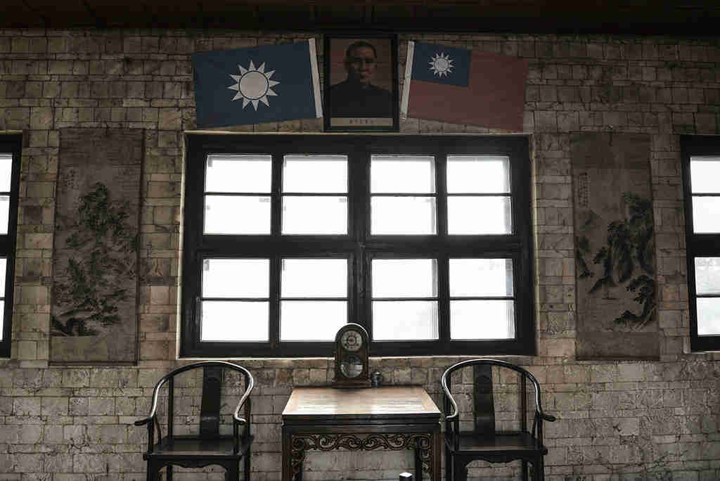 民国是中国历史上一个上承晚清,下启当代发展时间短暂的时代