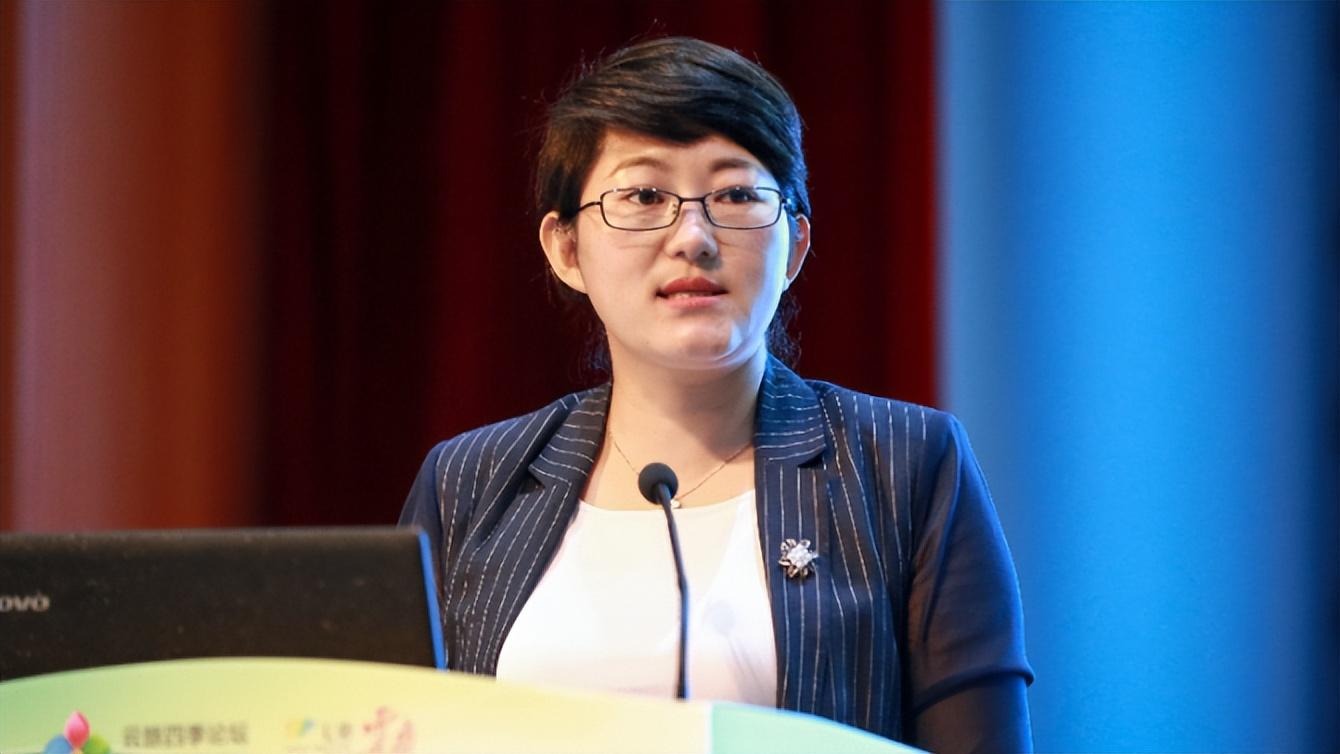 根据云南省纪委监委的披露,庞新秀涉嫌多项严重违纪违法行为,包括插手