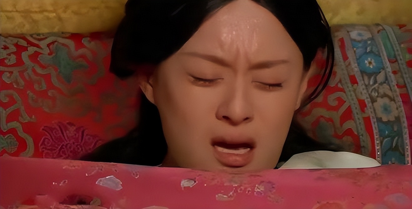 同样是表演生孩子,周迅看了让人心疼,杨颖像是来搞笑的