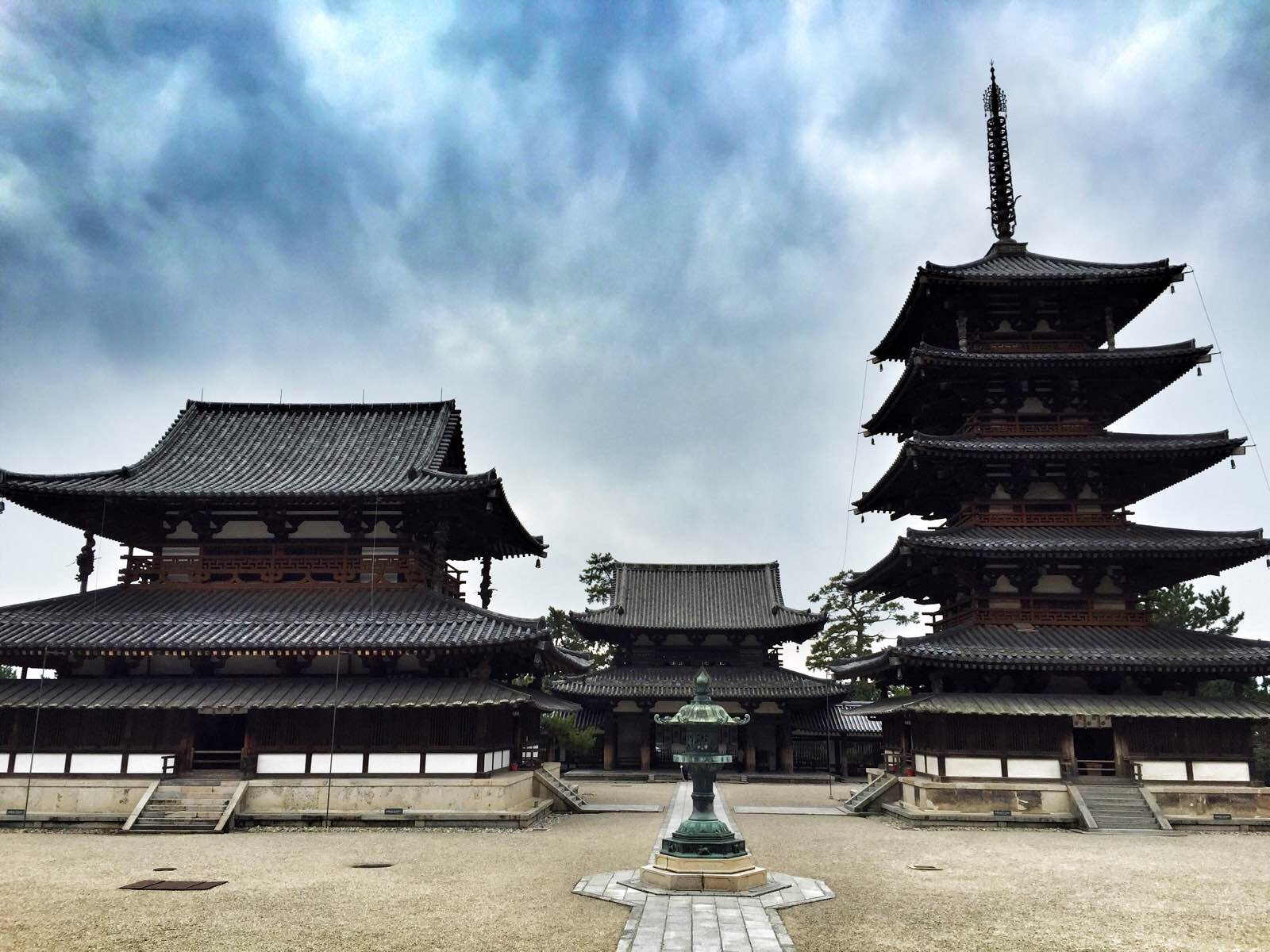 在佩里舰队眼中,日本幕府时期的社会习俗与宗教信仰有哪些特点?