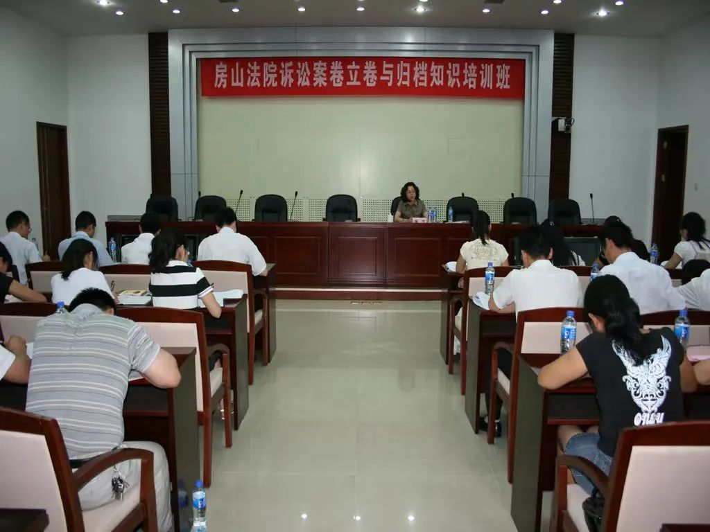 潘萍:讲了半辈子逻辑 最终深陷热爱|京法兰台榜样