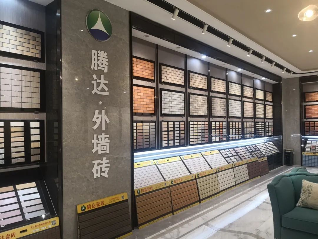 重新定义"外墙砖":薄板化,岩板化,罗马柱外墙整装丨福建行①