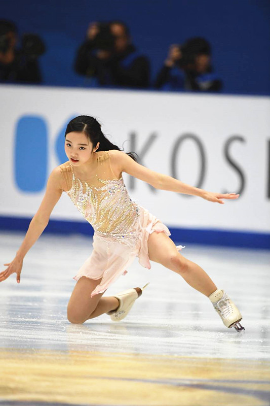 日本花样女神本田真凛,天使颜值魔鬼身材,穿短裙子自带仙女范