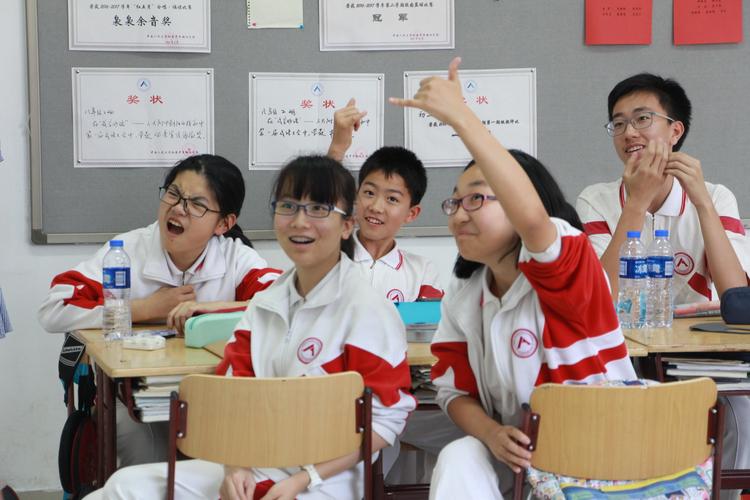 中小学教材的改革是失败的,身为70后我居然看不懂目前的中学教材