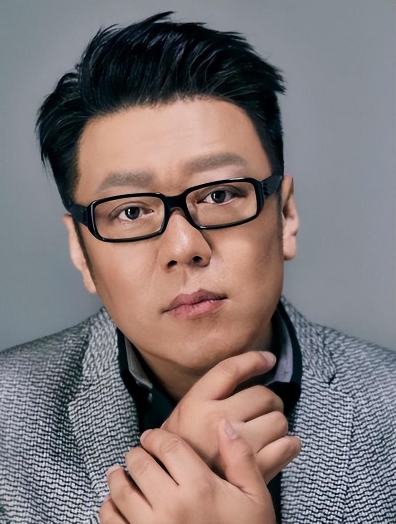 回顾48岁的周迅至今"无儿无女",回看她干过的事情,就不觉得奇怪了