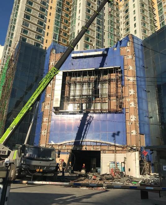 北京地铁10号线太阳宫站b口建筑已经拆除,本属太阳宫乡集体所有