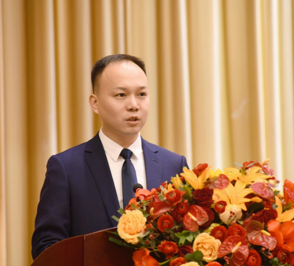 正华置地控股集团有限公司2023年度经营工作会议顺利召开