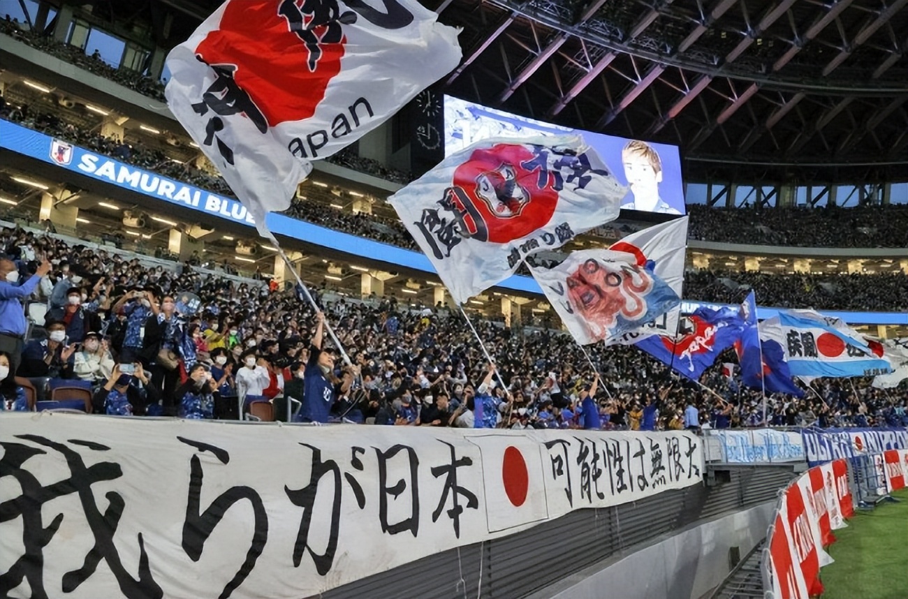 看看日本足球30年,再看看中国足协30年,真是无语问苍天!