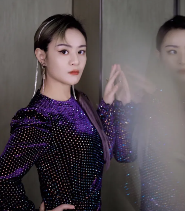 还记得《吐槽大会》里的王思文吗?她也"变脸"啦!