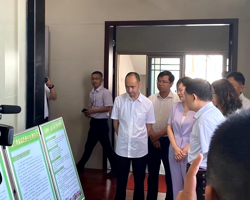 靖江市马桥镇开展民族宗教政策法规知识宣传活动