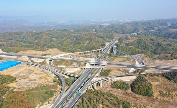 河南濟源至洛陽西高速公路正式通車