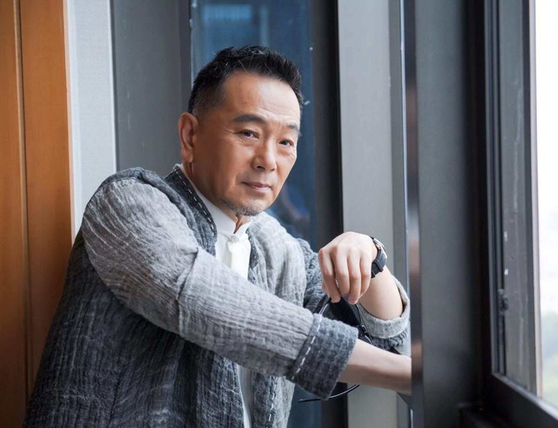 65岁的老戏骨张晨光:台上是"富豪专业户",台下却过得节衣缩食