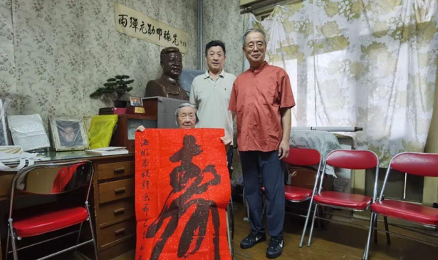 "两弹元勋"邓稼先夫人许鹿希,70平米老房子里度过95岁生日