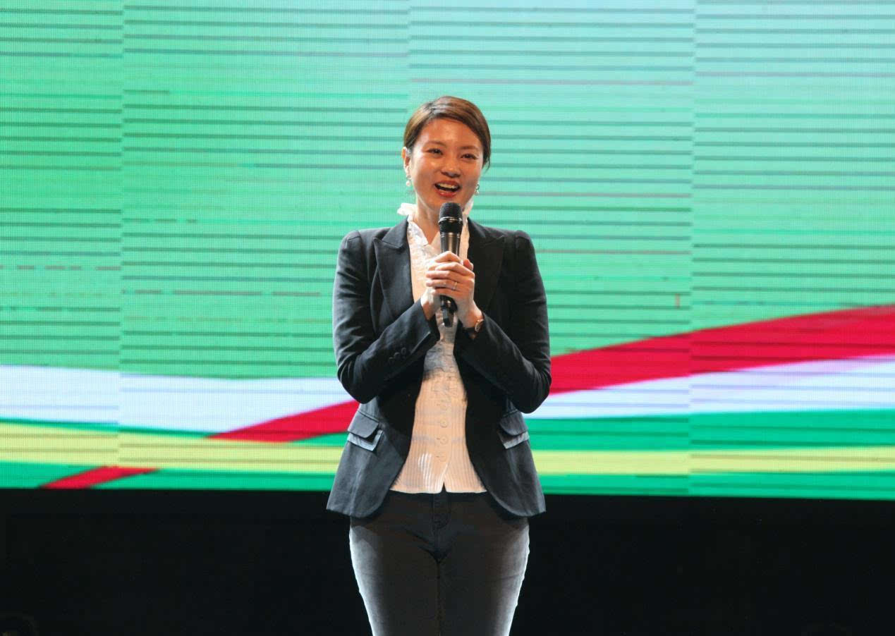 又有3位央视女主持离职!直播带货,究竟流失了多少人才?