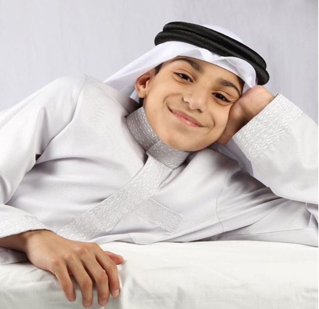 卡塔尔"半身男孩"走红,曾被预言活不过15岁,如今成世界杯大使