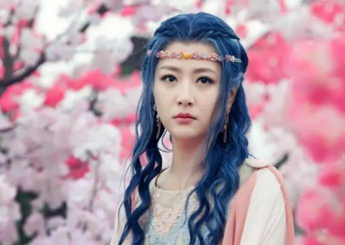 嘉羿被逼退团,自家的房子一塌再塌,粉丝也爱不起他了?