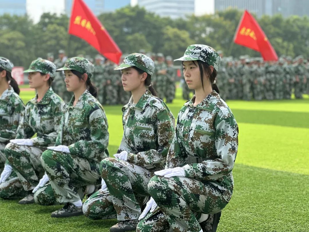 「河西校园」又飒又燃!河西少年的迷彩青春