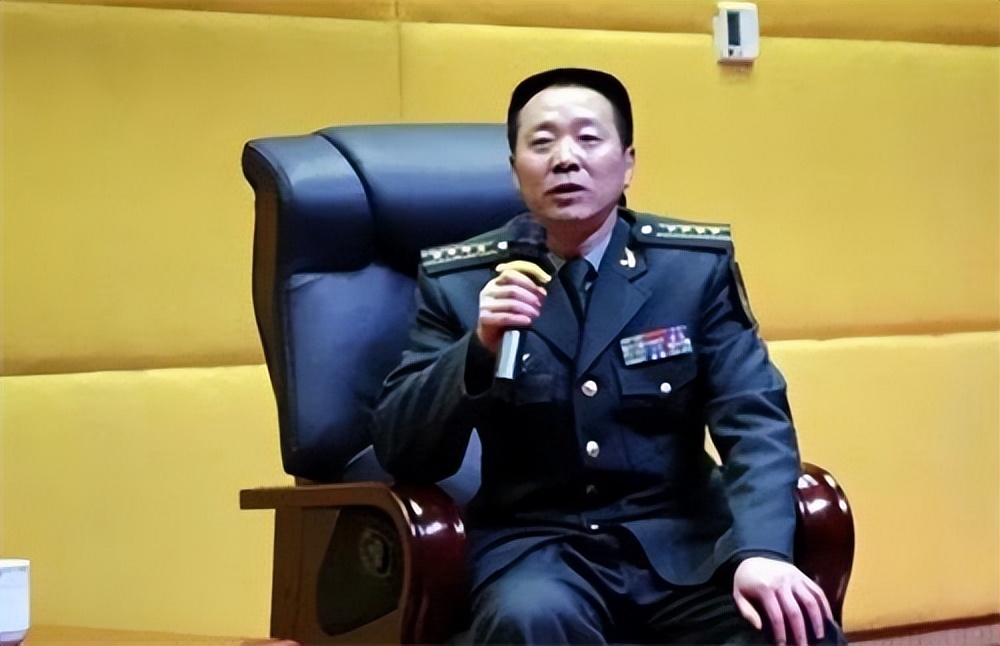 张良善:被称为"昆仑卫士",坟前跪地令国人感动,后来如何?