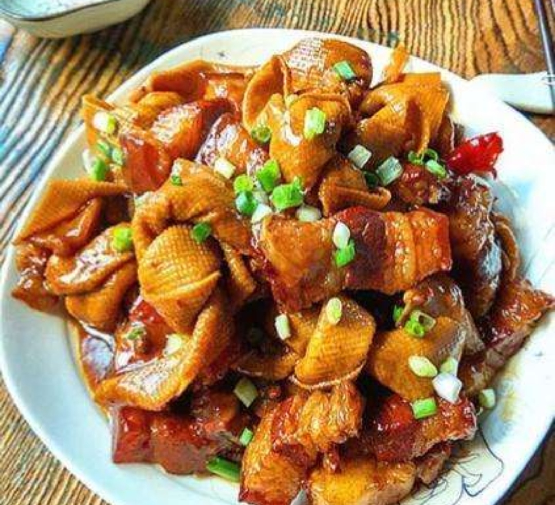 「美食菜谱」红烧肉炖豆结:江南特色菜品,软糯入味,美味可口!