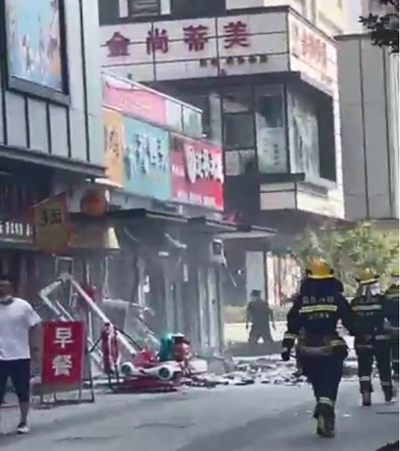 山东泰安绿地公馆一商业门头房发生爆炸是怎么回事 爆炸原因及伤亡情况如何