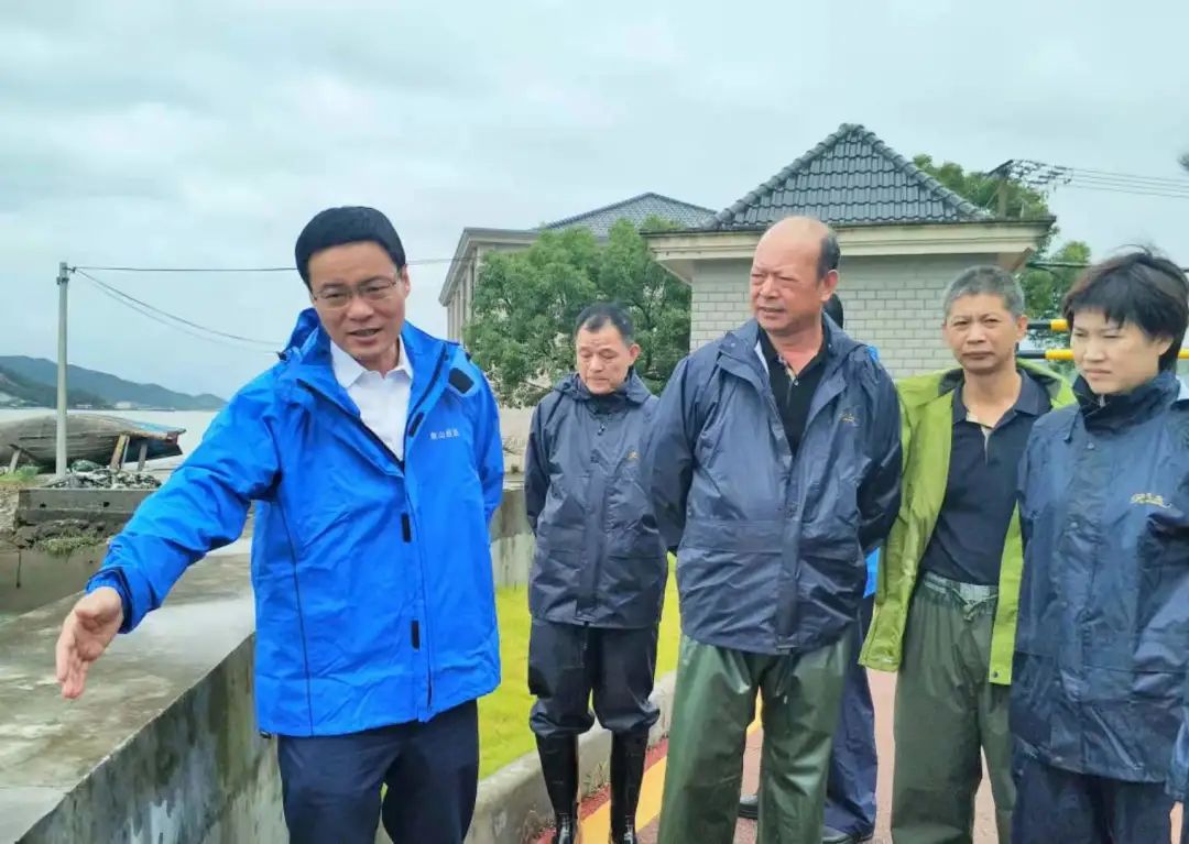 象山县领导分赴各地检查强台风"烟花"防御工作