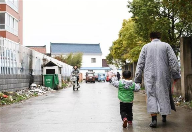 被赶出寺庙的"假和尚":8年间子女22个,他却说:我在行善