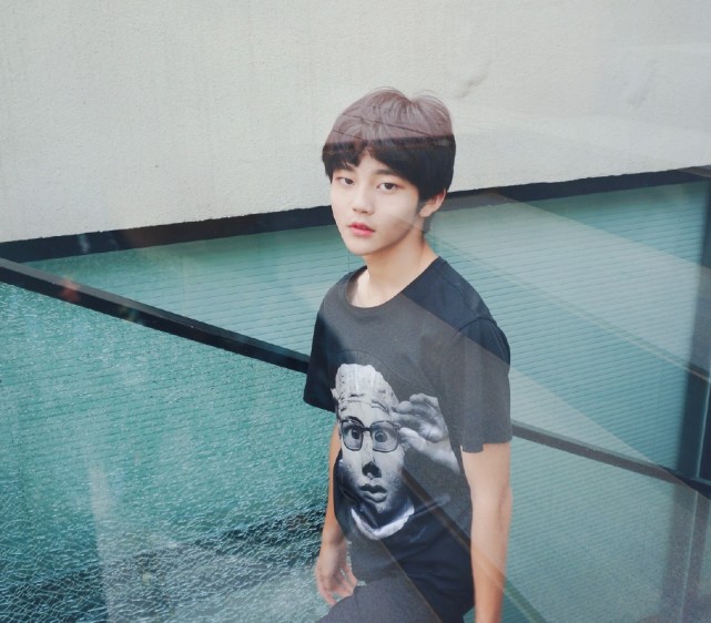 郭殿甲女友控诉其出轨,新女友是张铭浩介绍的,聊天内容尺度大胆