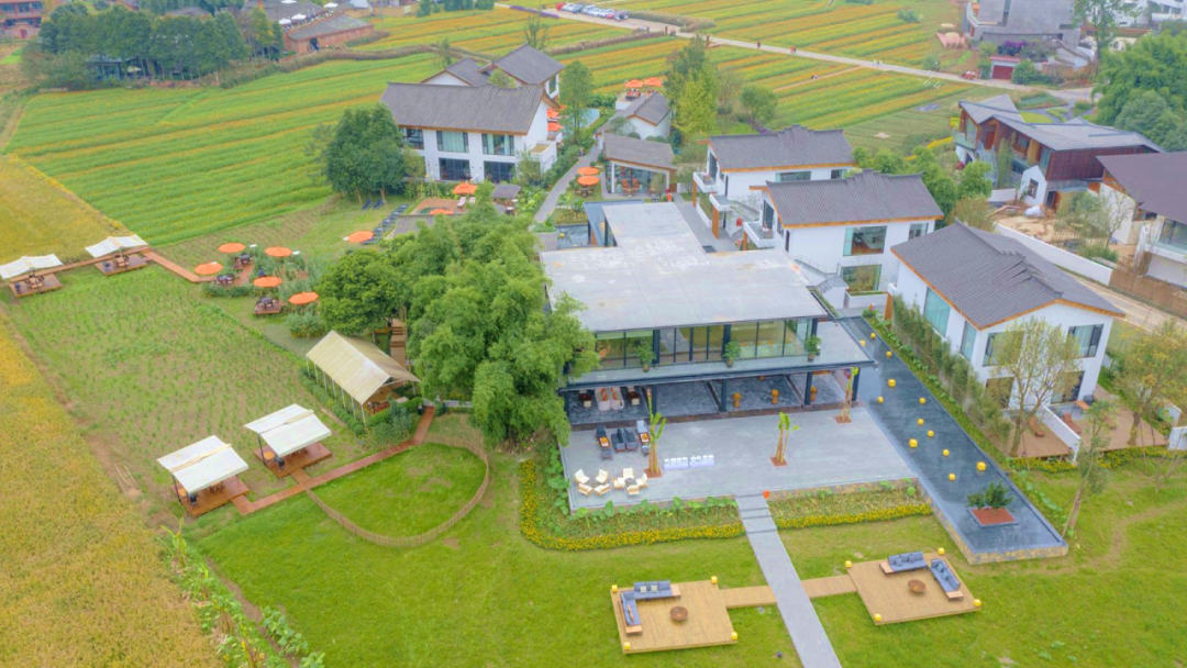 飞琥川西林盘打造项目战略合作并协议签订,共建雪山下的公园城市