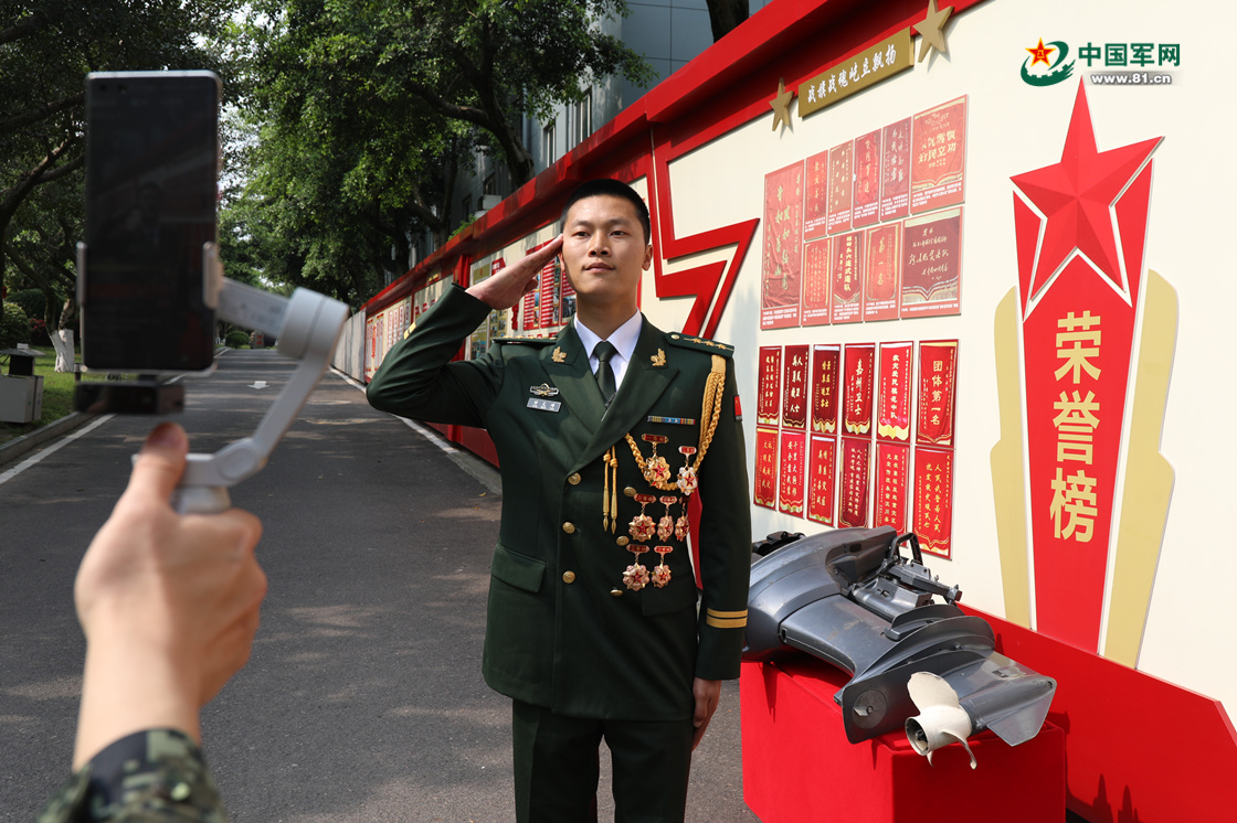 武警四川总队推广使用学习强军提升思想政治教育质效