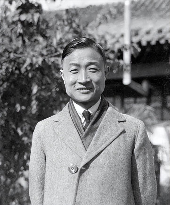 晏阳初:1920年回国为平民扫盲,娶混血妻相伴一生,100岁去世