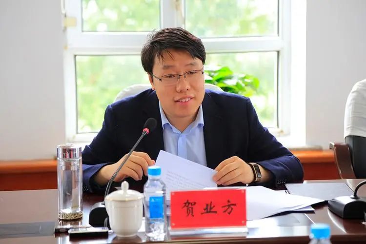 85后贺业方拟升副厅!张月波潘映军履新,他年内2次调动!