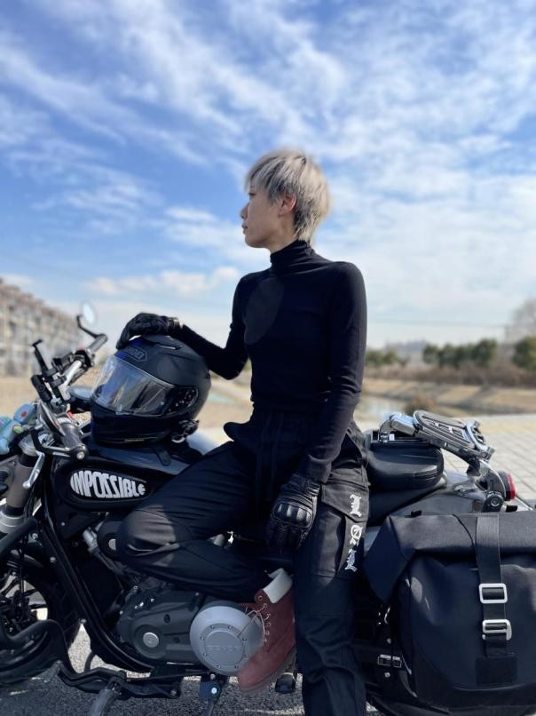 我36岁女骑士,厌倦安稳生活移居泰国,3200元竟能租到两层大别墅