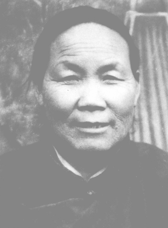 方兰亭:卖掉女儿换军粮,让一群八路军汉子们感动痛哭的大地母亲