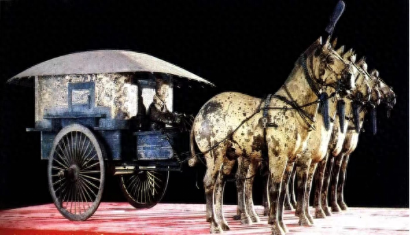 千秋幸甚烧陶土,佣兵马,从雄武:浅谈秦铜车马的色彩和车马制度