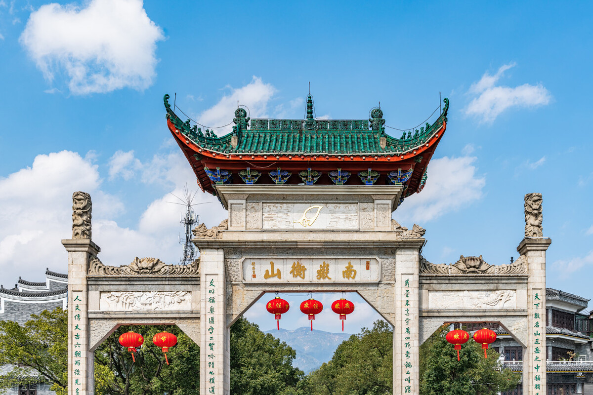 湖南旅游攻略:十大必去景区,每一个都是自然与文化的杰作!