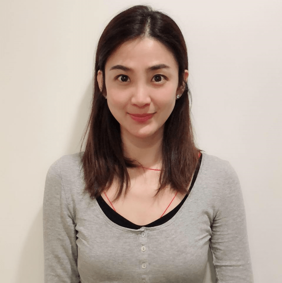 洪小铃:模特出身塑造经典"欧雅若",人到中年素颜出演毫无包袱