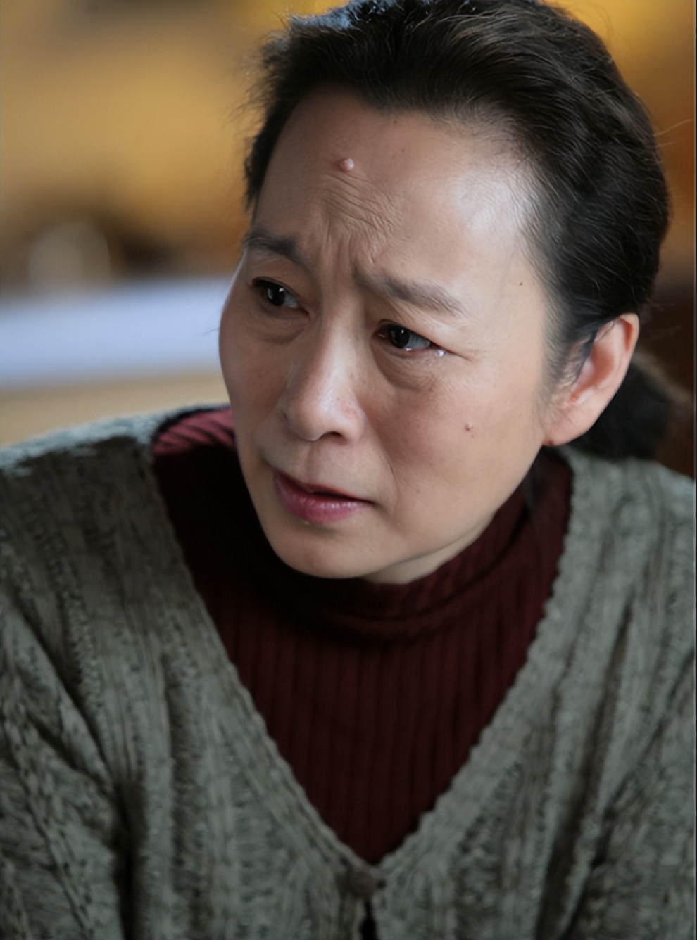 奚美娟儿子奚男:出生就被父亲抛弃,与母亲相依为命27年,现状如何