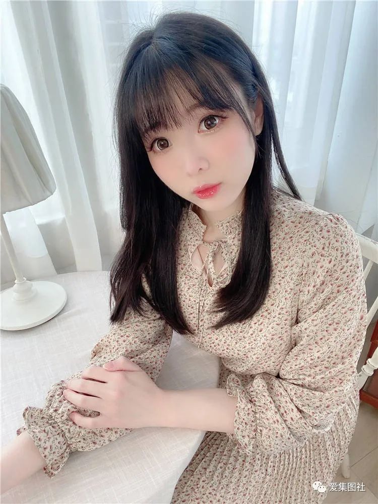 霜月shimo——清纯系coser图包视频最新合集