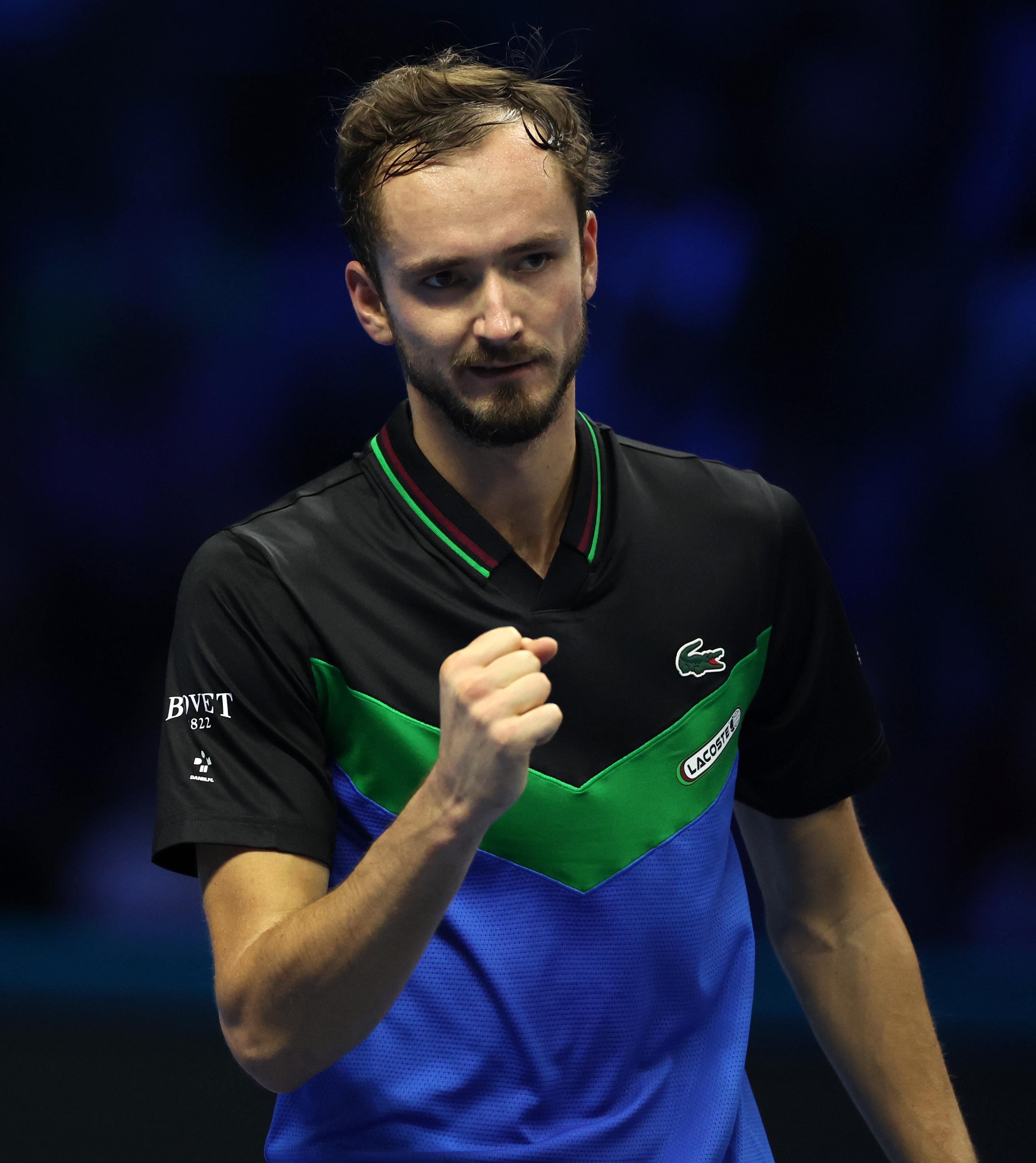 (体育)网球——atp年终总决赛:梅德韦杰夫胜卢布列夫