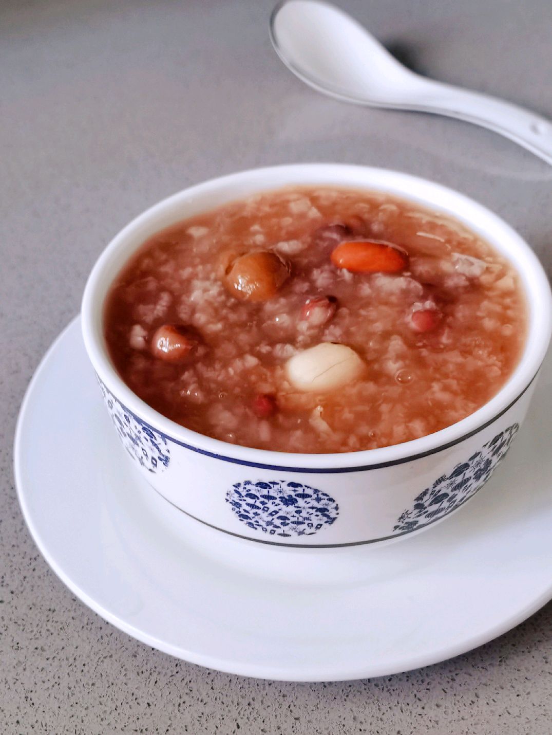 创意五谷杂粮美味:八宝粥独特做法,家庭必备的温馨早餐!