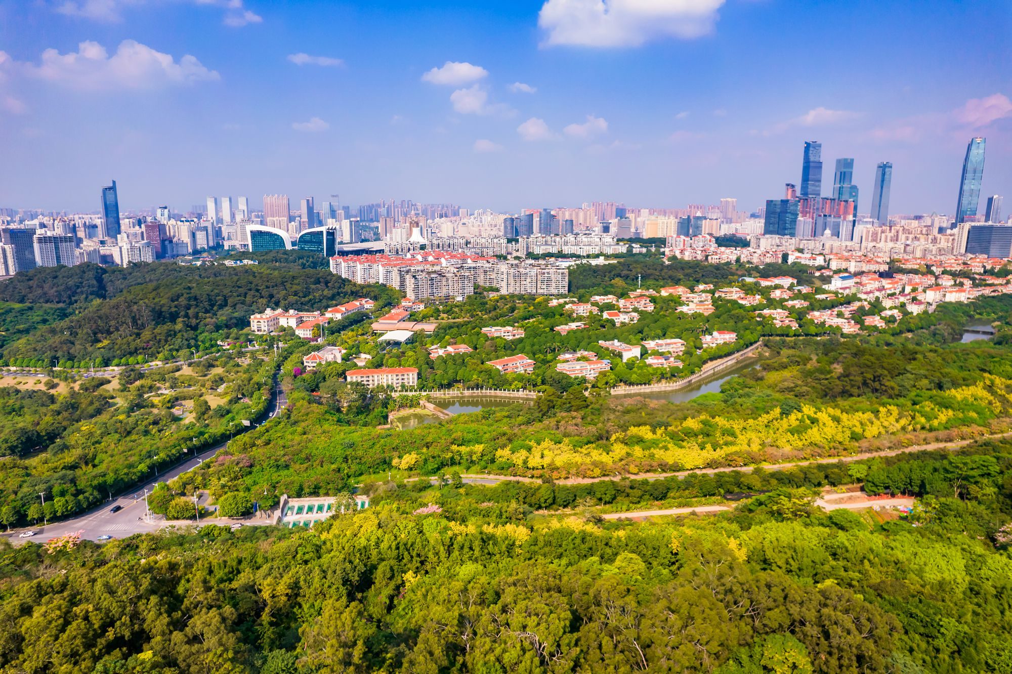 广西南宁青秀山,风景秀美,地铁直达,一处藏在闹市中的五a景区