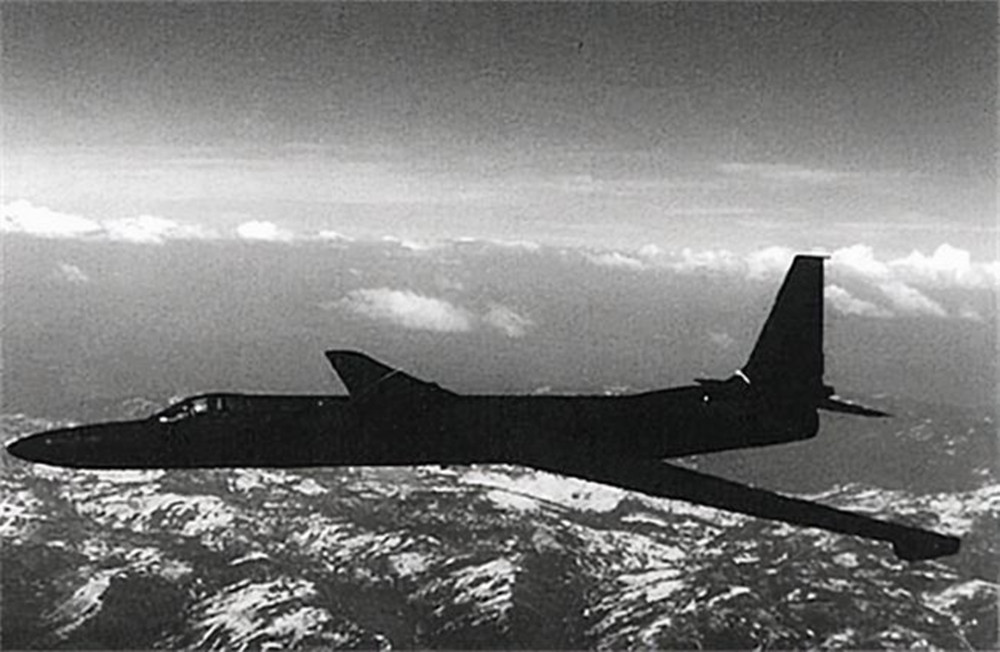 1986年,台湾u2飞行员王锡爵因思亲劫机直飞广州,后来结局怎样?